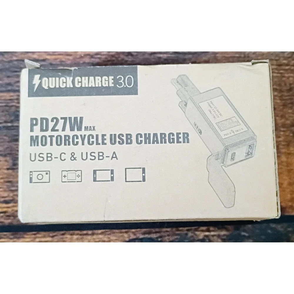 Motorcycle USB Charger PD 27W USB-C & QC 3.0 USB-A Dual Port 12V-24V LED Display